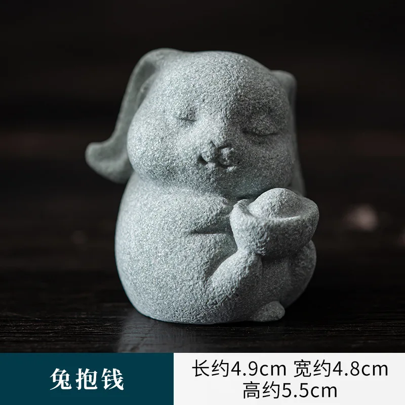B 4.9x4.8x5.5cm